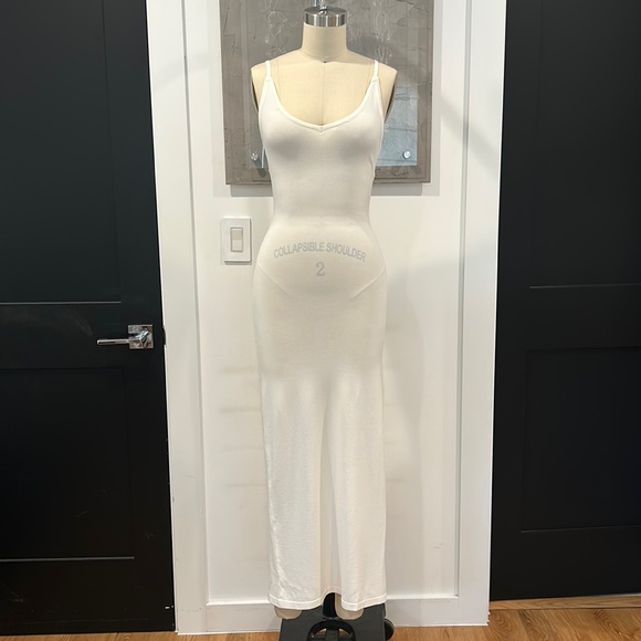 DISSH Dresses & Skirts - DISSH Midi Dress